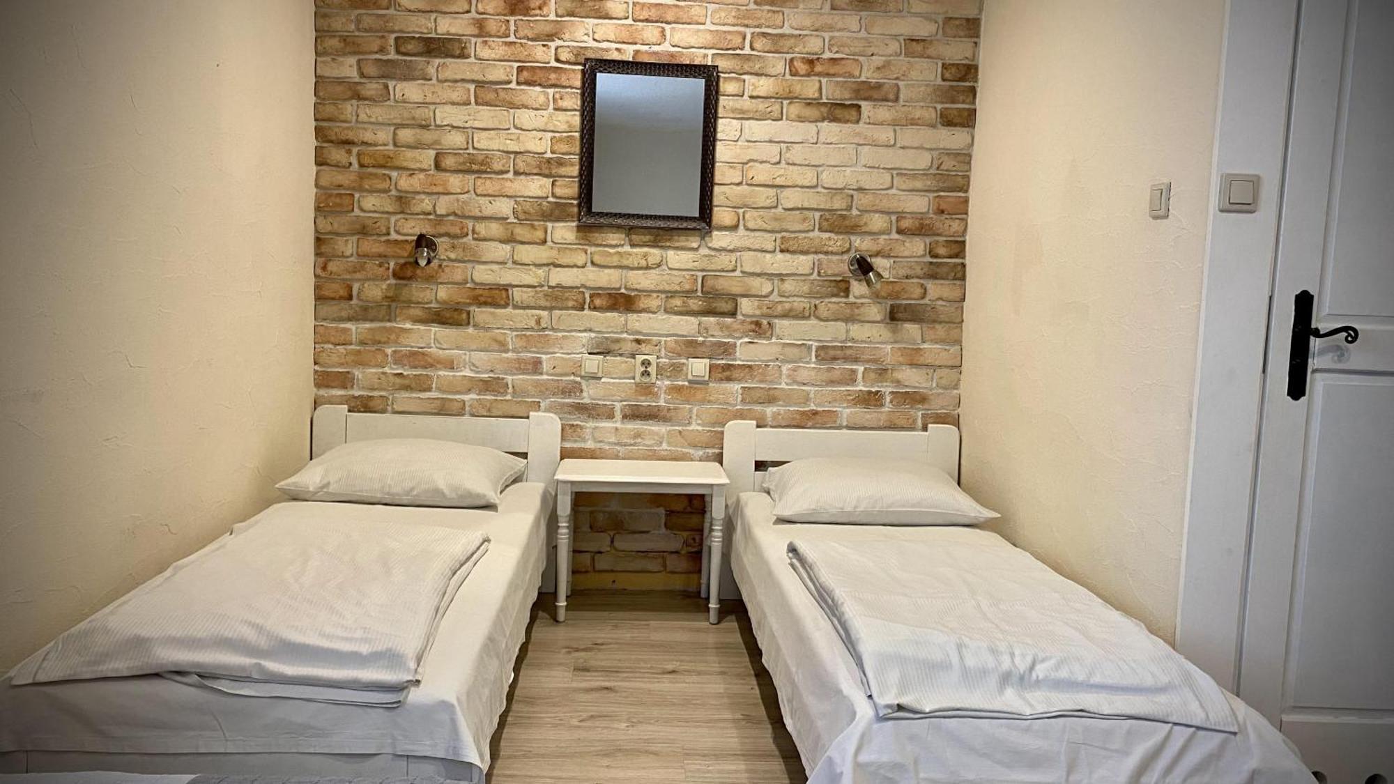 Villa Pod Orzechem W Zaniemyslu Экстерьер фото