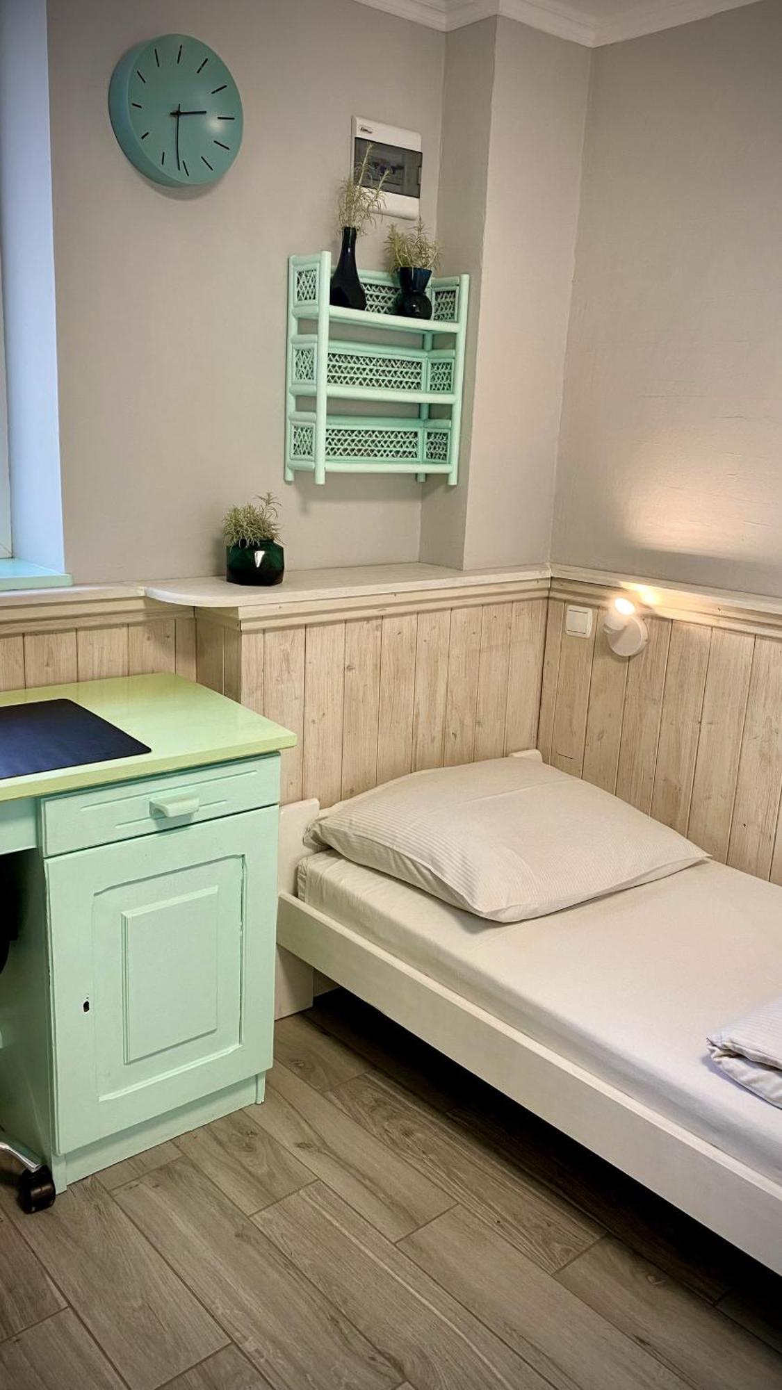 Villa Pod Orzechem W Zaniemyslu Экстерьер фото