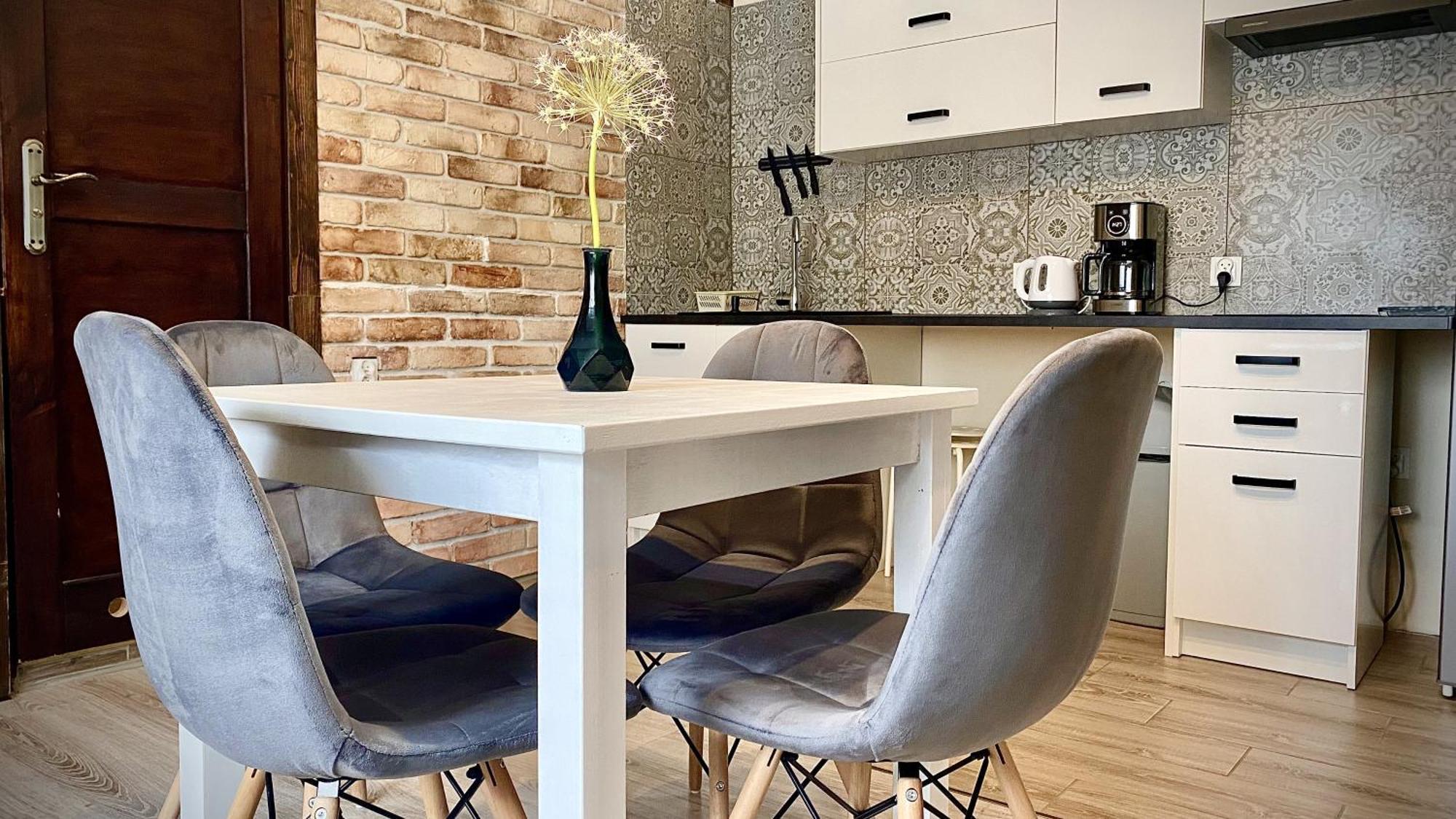 Villa Pod Orzechem W Zaniemyslu Экстерьер фото